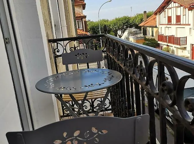 Chalet Les Marguerites - Centre Apartment